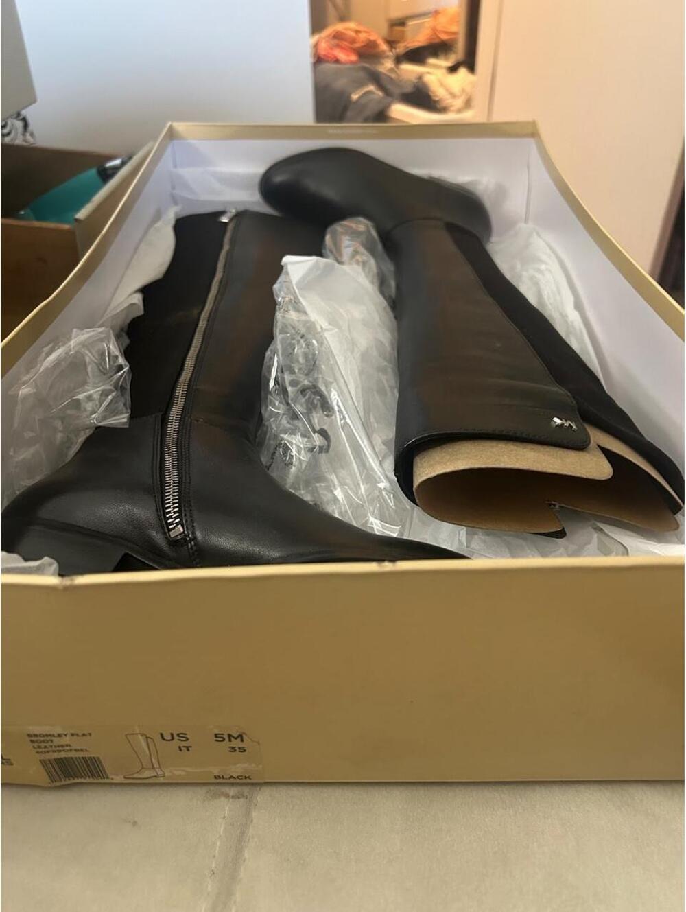 Michael Michael Khors black leather Bromley Flat knee high boots size 5.